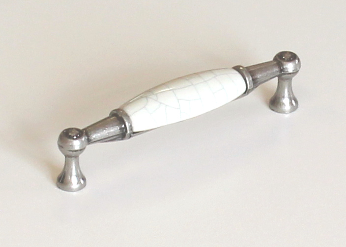 12939 - úchytka rustikální 96mm starostříbro porcelán