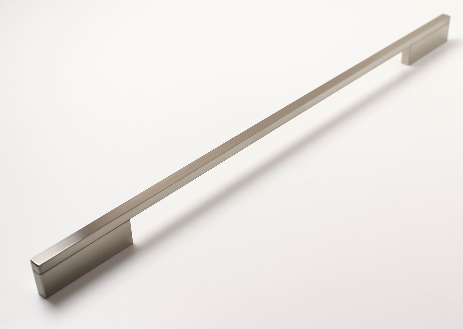 14113 - luxusní úchytka, Rozteč: 384mm/480mm