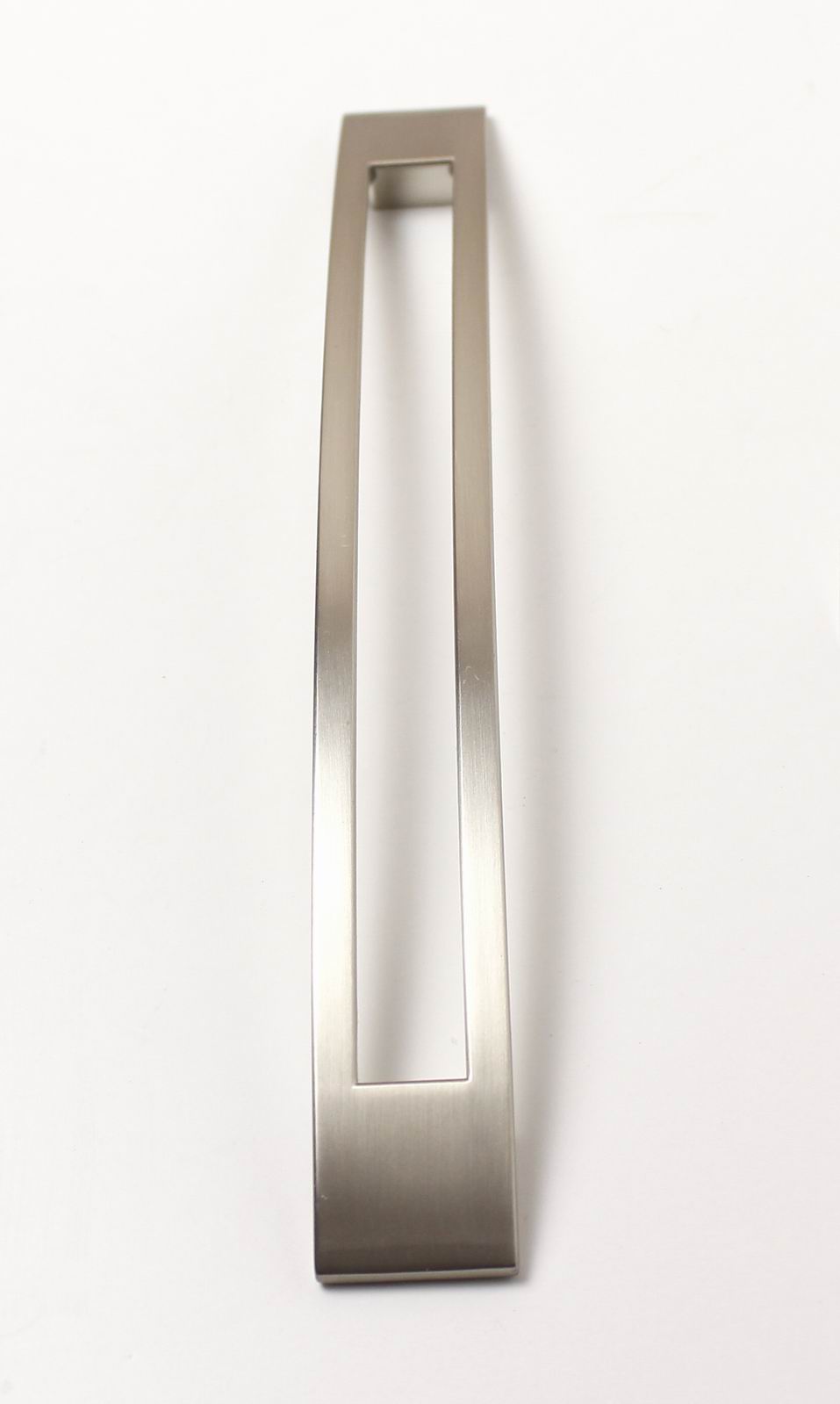 14141 - Úchytka rozteč 224mm broušený nikl