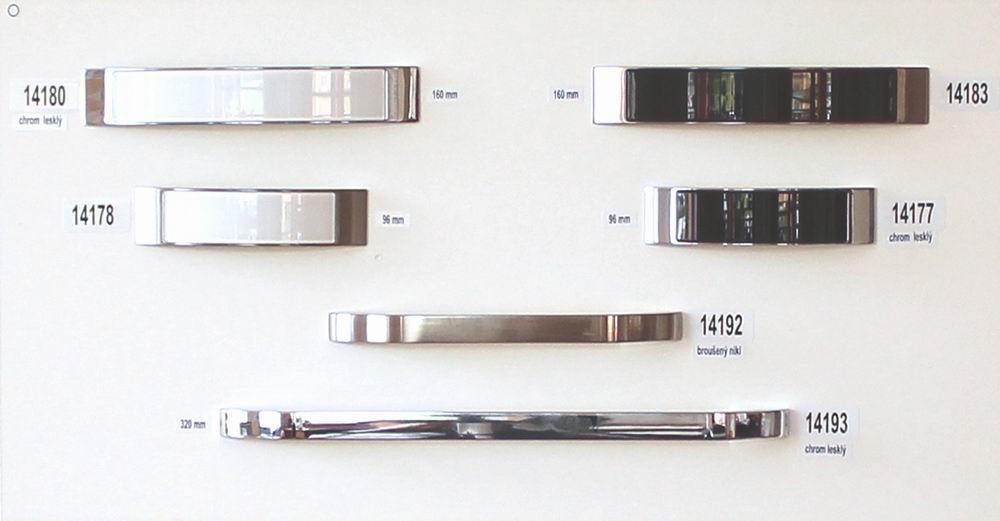 14180 - Úchytka rozteč 160mm chrom lesklý