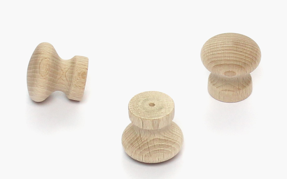 55801 Knopka 29,5mm buk přírodní (dřevo)