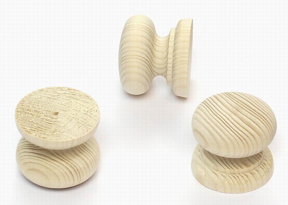 55856 Knopka 45mm smrk přírodní (dřevo)