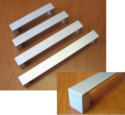 62204 - KORA 160mm úchytka AL
