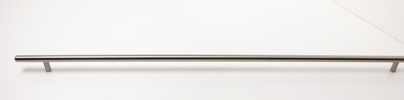 63832 - HRAZDA úchytka 608mm broušený nikl