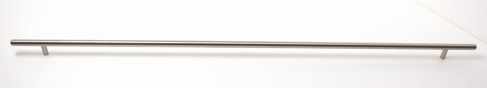 63833 - HRAZDA úchytka 736mm broušený nikl