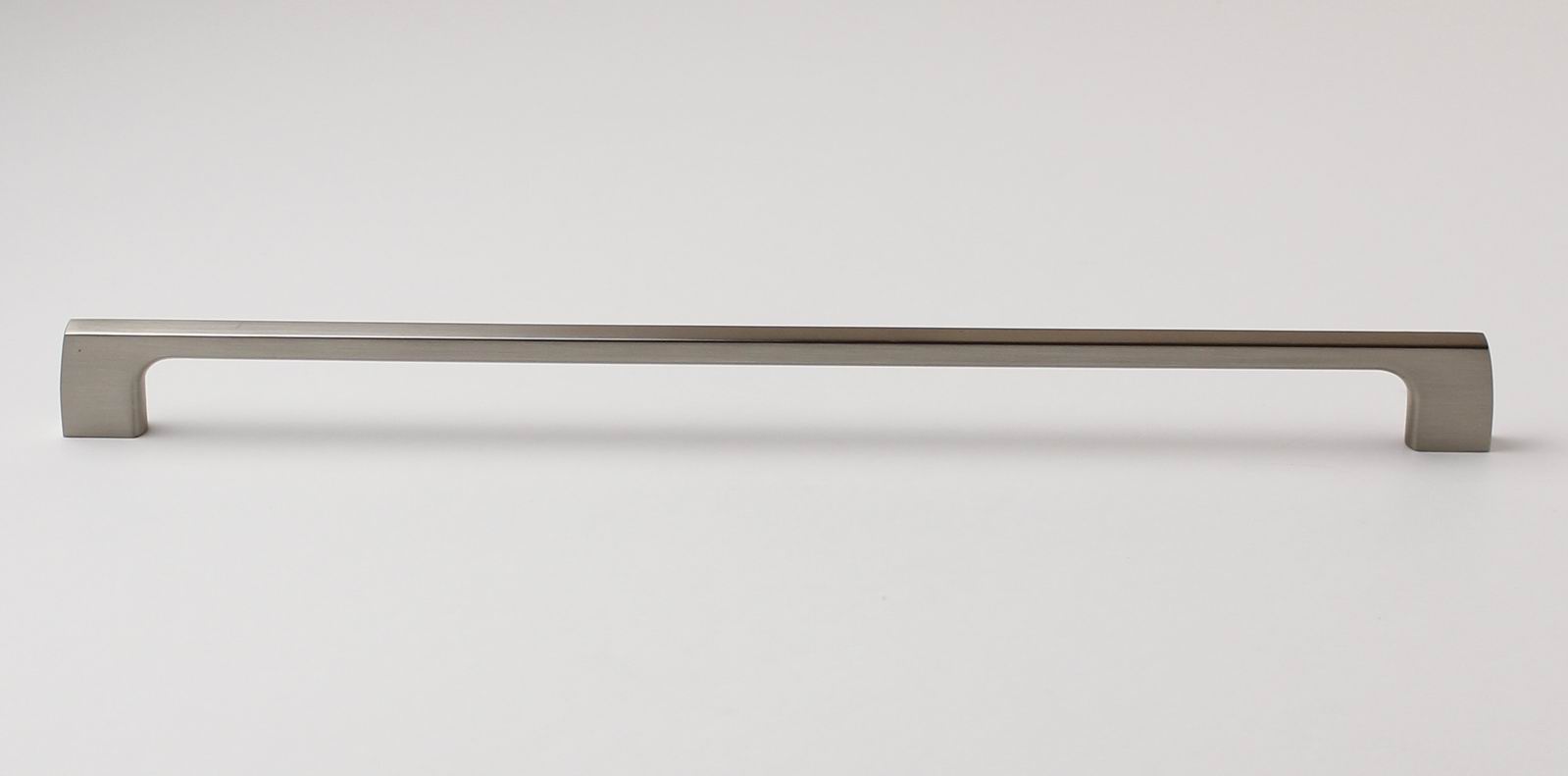 770010  - úchytka rozteč 320mm  / Broušený nikl