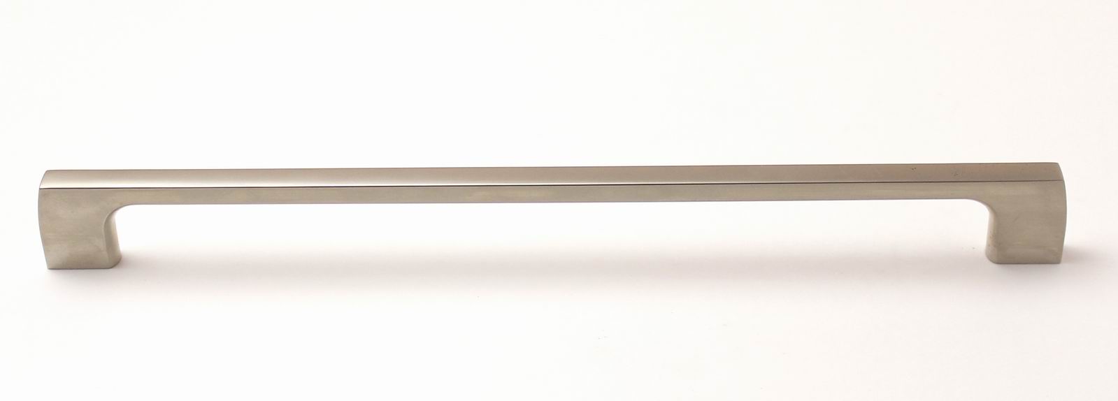 770011 - úchytka rozteč 256mm / Satén nikl