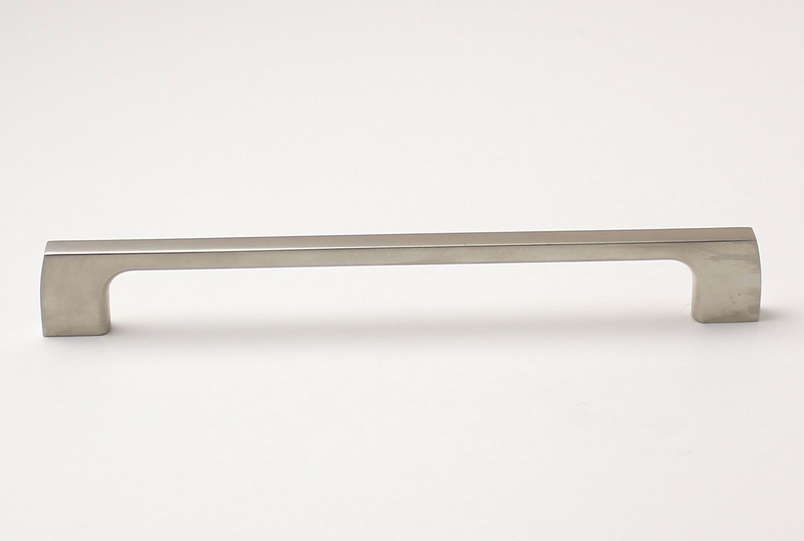 770014 - úchytka rozteč 192mm / Satén nikl