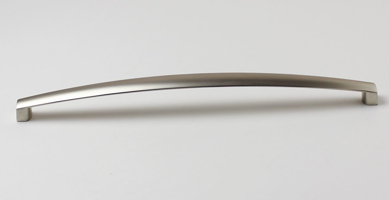 770088 - úchytka rozteč 256mm / Satén nikl