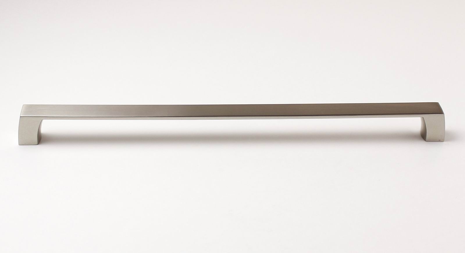 770113 - úchytka rozteč 320mm / Broušený nikl