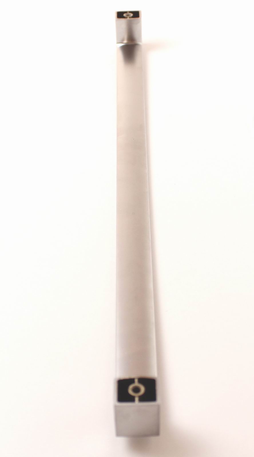 770133 - úchytka rozteč 384mm / Satén chrom