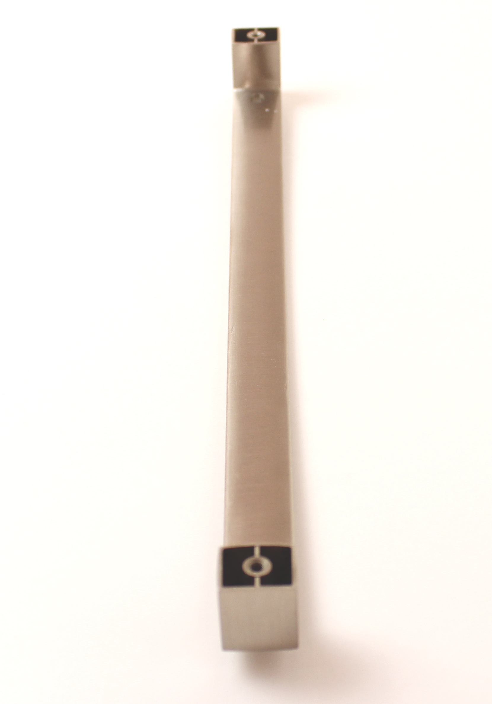 770137 - úchytka rozteč 320mm / Broušený nikl