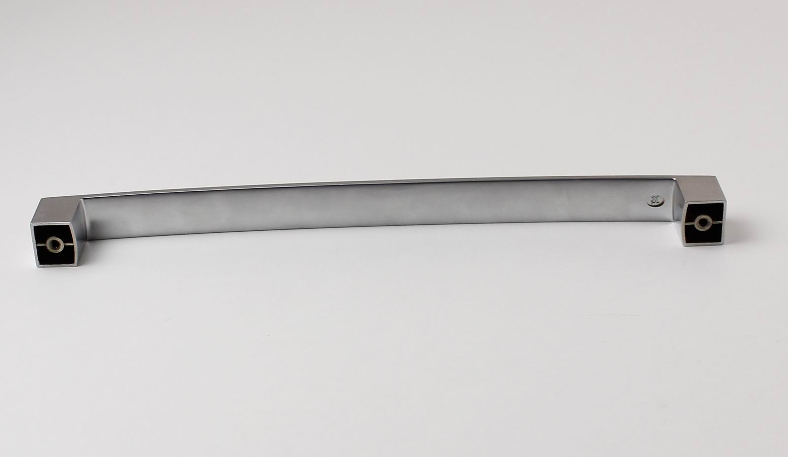 770138  - úchytka rozteč 256mm  / Satén nikl