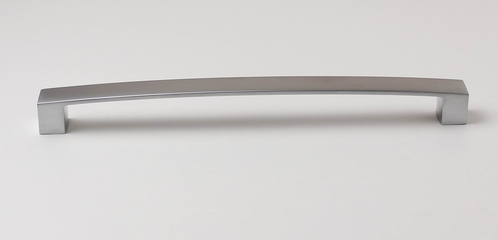 770138  - úchytka rozteč 256mm  / Satén nikl