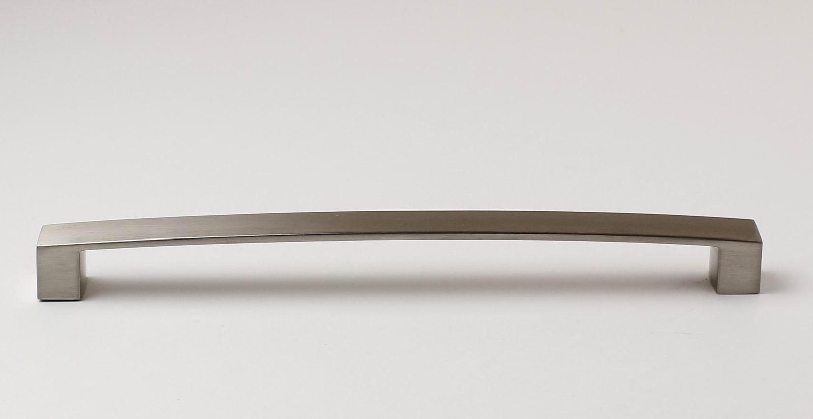 770140 - úchytka rozteč 256mm / Broušený nikl