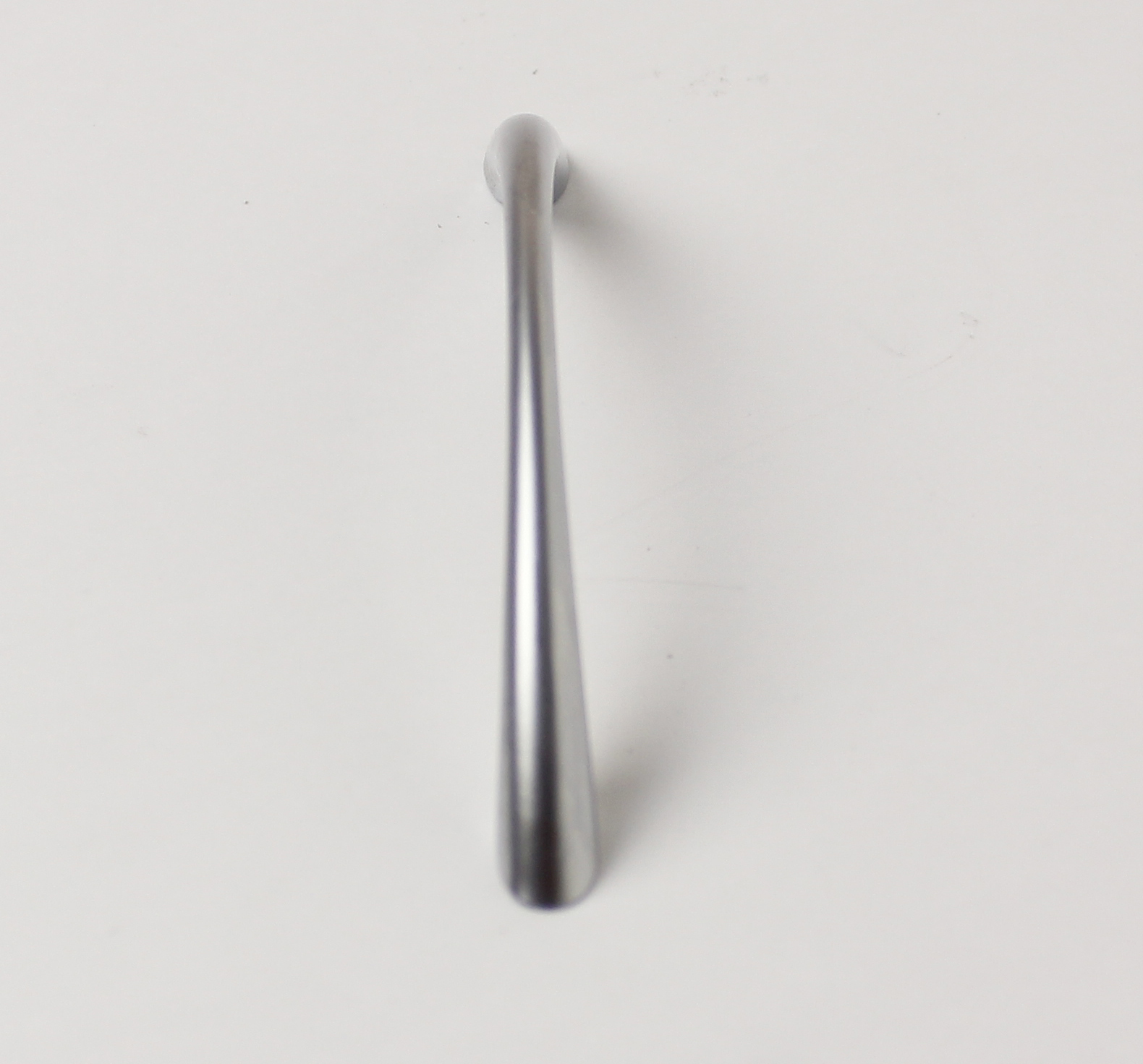 770154 - úchytka rozteč 96mm / Satén chrom