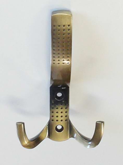 770275 - věšák staromosaz