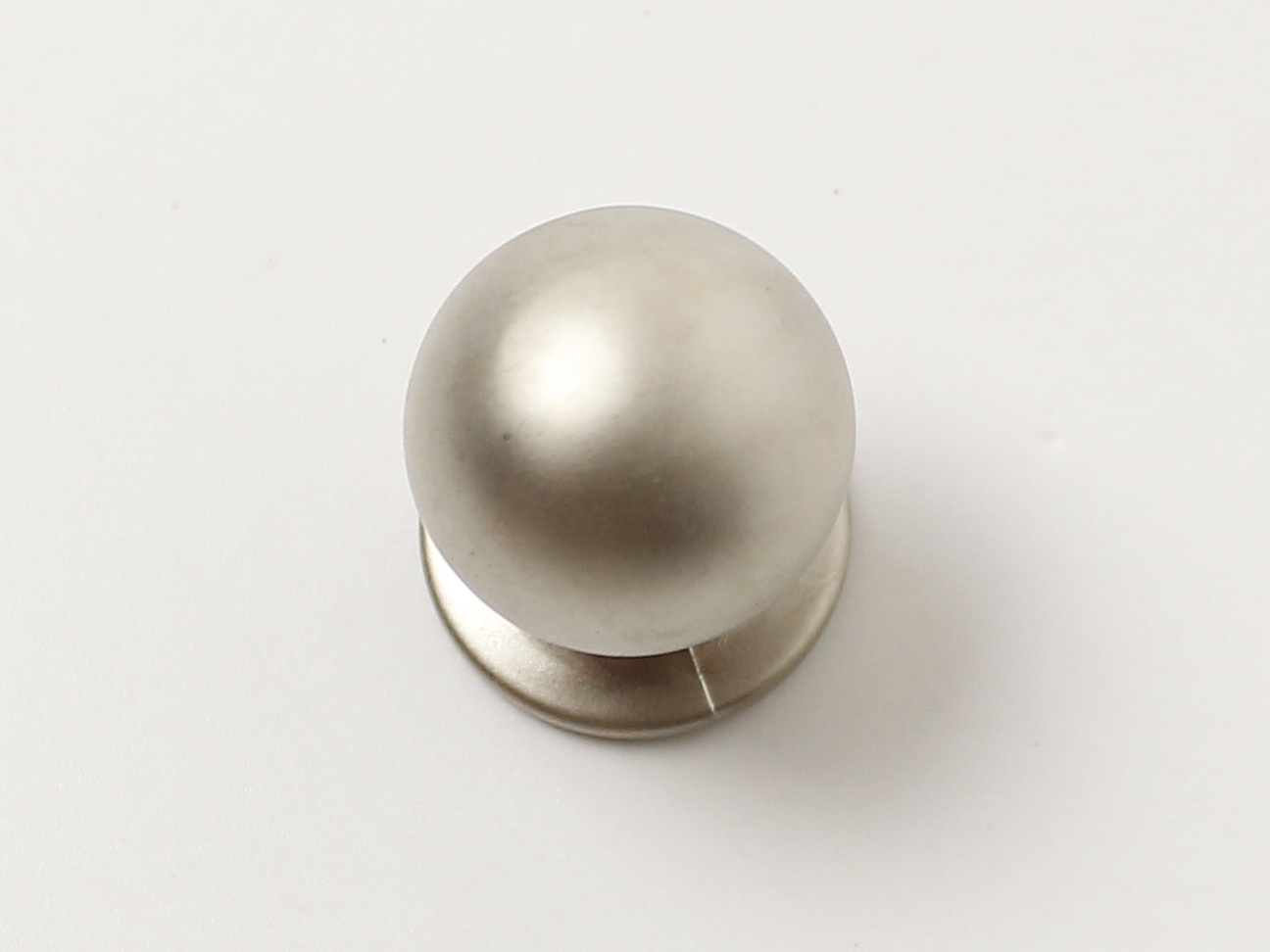 770315 - Knopka kulička pr.19mm / matný nikl