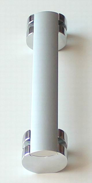 81029- úchytka 160/128mm satén chrom/chrom