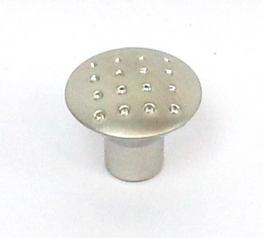 81034 - knopka 28mm tečky/satén nikl