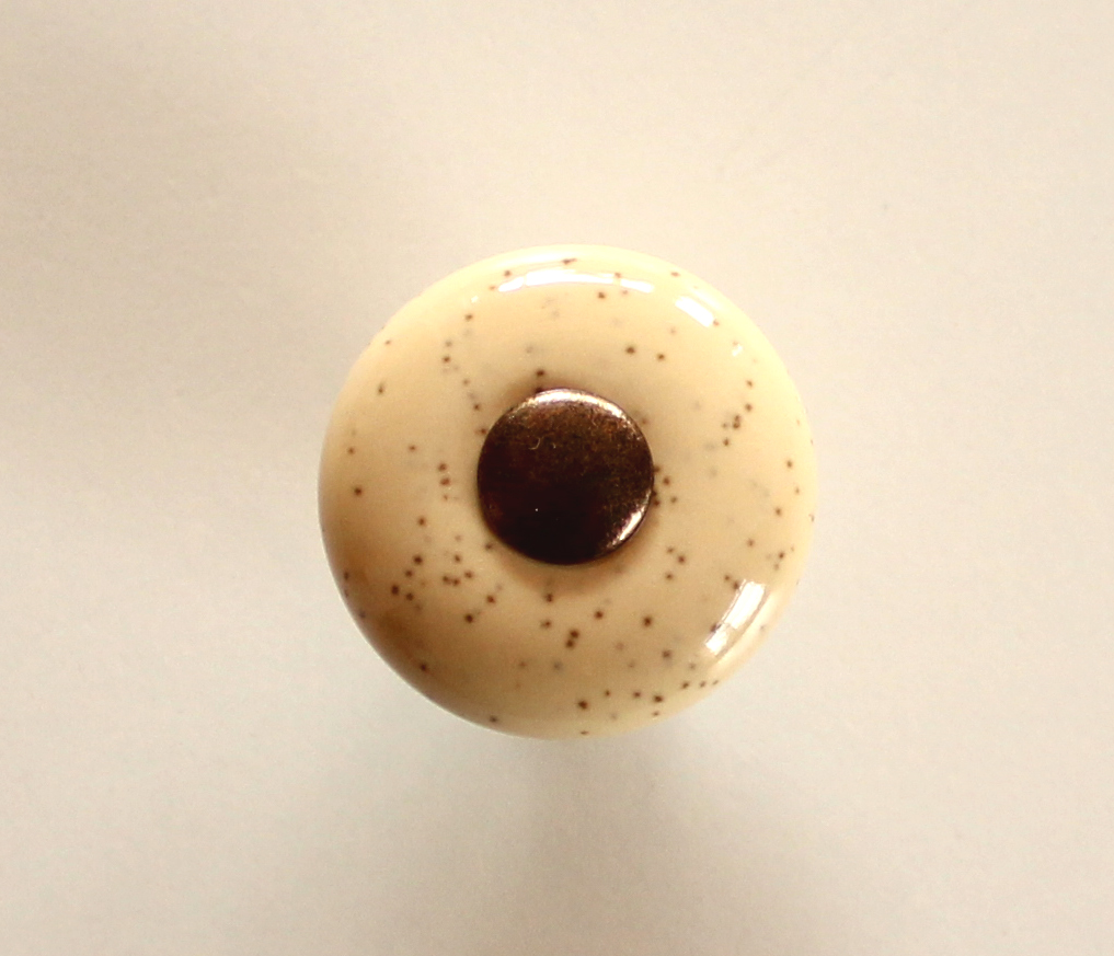 91062 - Knopka porcelánová 32mm / staromosaz